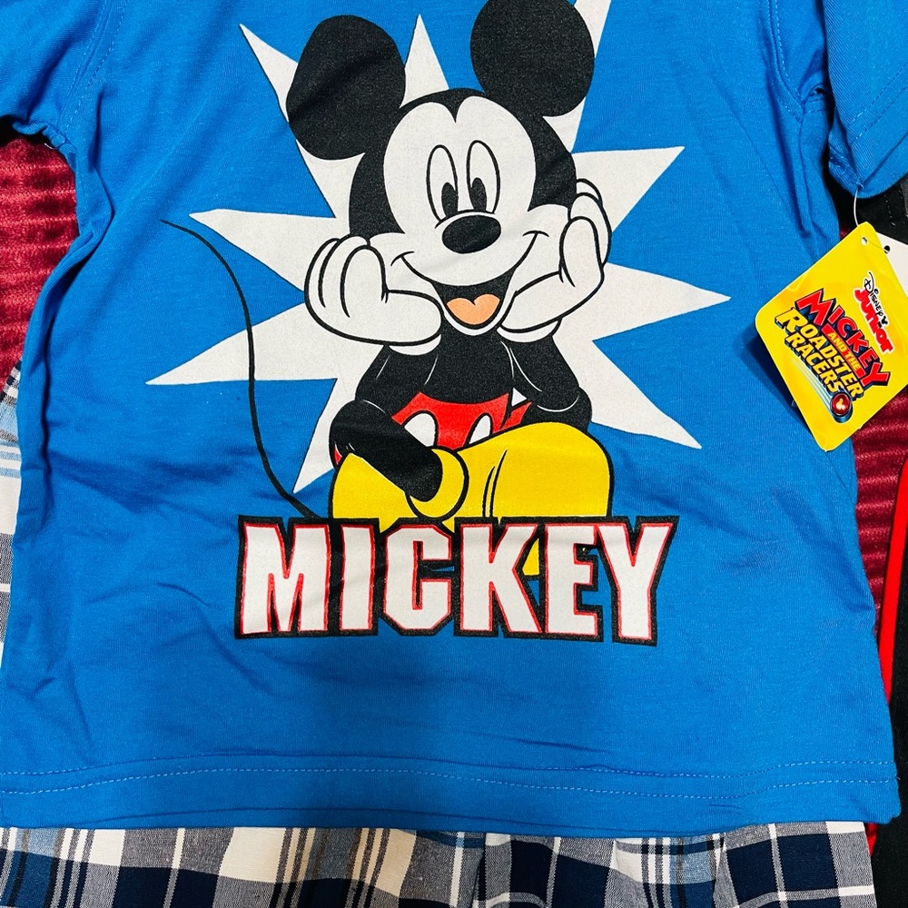 Disney Boys Size 4T Set of 2 outfits NEW - Picture 4 of 6